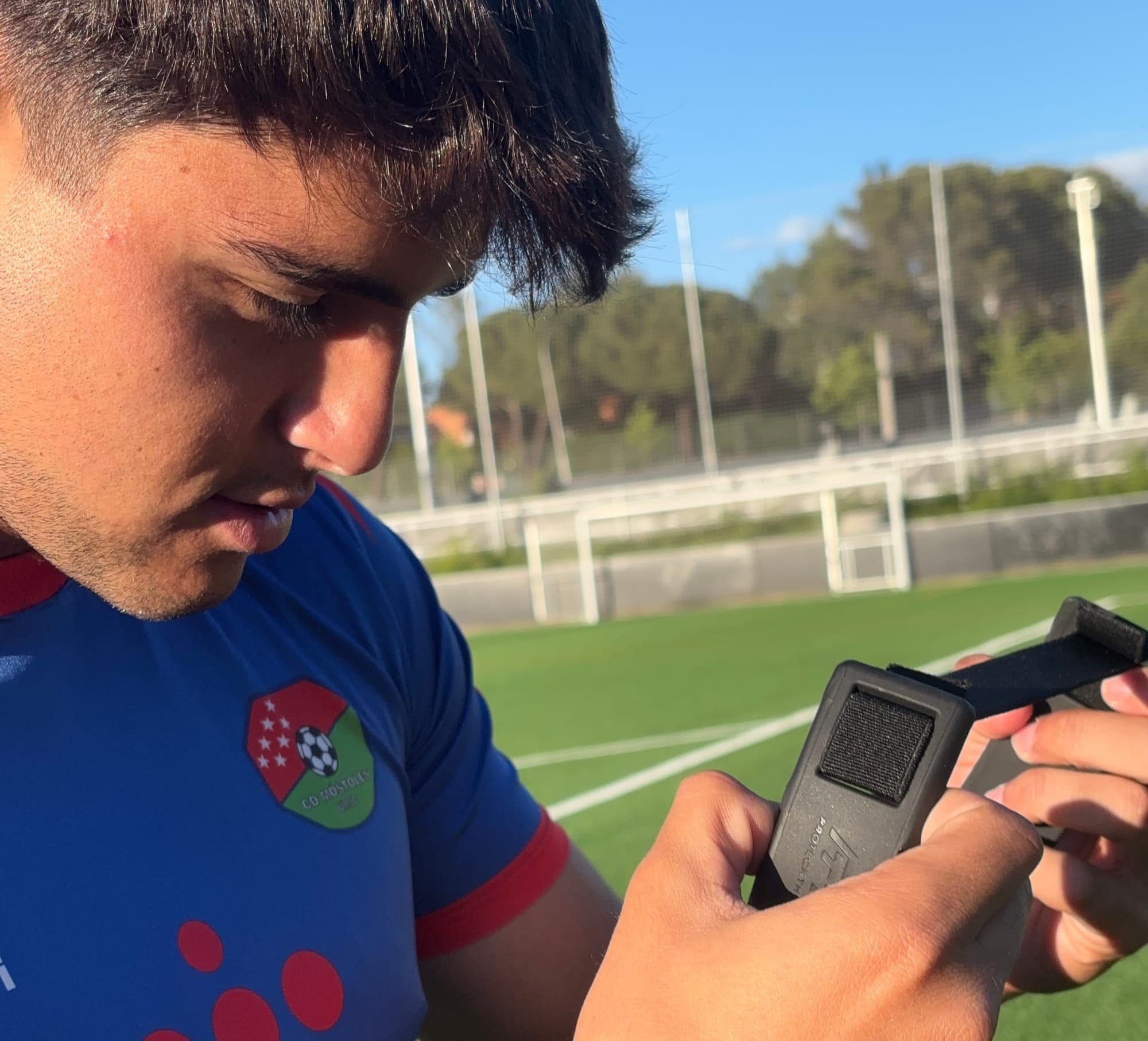 Jugador con cinta protectora Proteckthor antes de competir