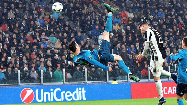 Salto de Cristiano Ronaldo ante la Juventus de Turín